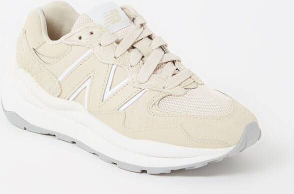 New Balance 57/40 sneaker met su&#xE8, de details