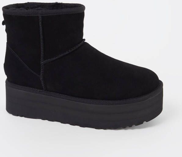 Ugg Classic Mini Platform enkellaarsje van suè, de