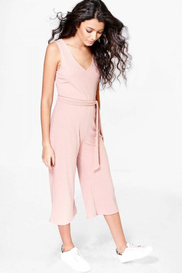 boohoo Basic Jumpsuit Met Geribbelde Broekrok, Steenrood