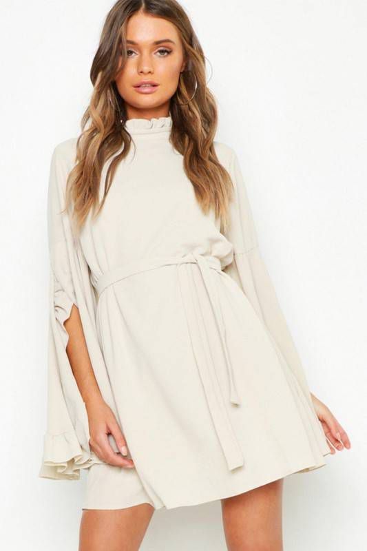 boohoo Boho Jurk Met Hoge Hals En Wijde Mouwen, Ecru