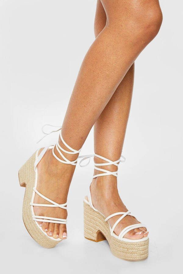 boohoo Brede Gewatteerde Espadrille Sleehakken Met Bandjes, White
