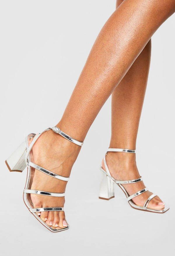 boohoo Brede Sandalen Met Drie Dunne Bandjes En Blokhak, Silver
