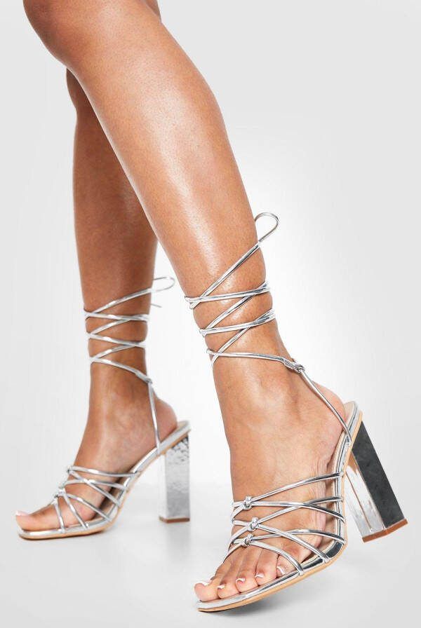 boohoo Geknoopte Metallic Blokhakken Met Strik En Bandjes, Silver