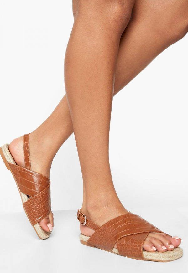 boohoo Gekruiste Krokodillen Espadrille Sandalen, Tan