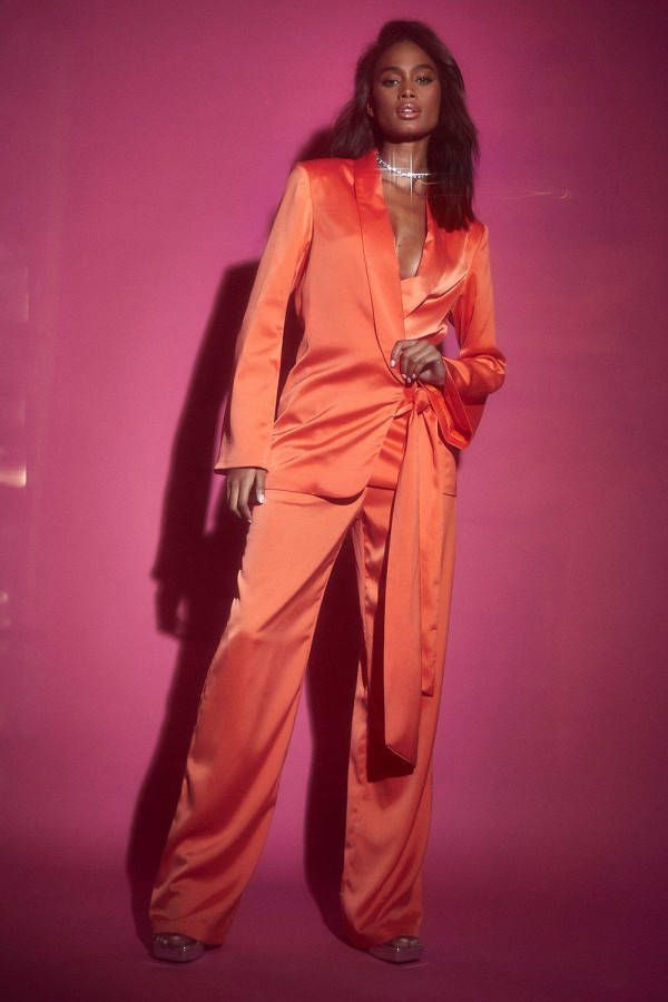 boohoo Getailleerde Satijnen Wide Leg Broek, Red Orange