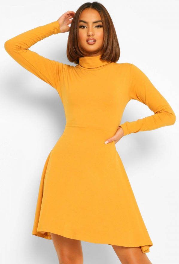 boohoo Skater Jurk Met Lange Mouwen En Hoge Kraag, Mustard