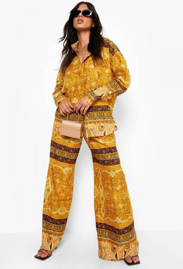 boohoo Paisley Blouse Met Zoomopdruk, Mustard