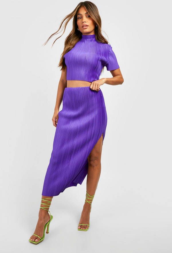 boohoo Plisse Crop Top Met Hoge Hals En Maxi Rok Met Split, Purple