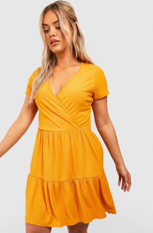 boohoo Plus Geribbelde Wikkel Jurk Met Laagjes, Mustard