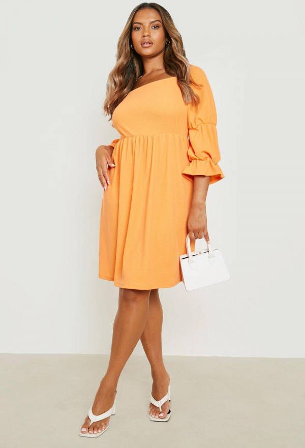 boohoo Plus Gesmokte Gekreukelde Jurk Met Lange Pofmouwen, Orange