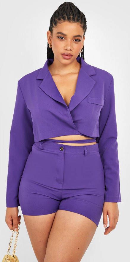 boohoo Plus Geweven Getailleerde Shorts, Purple