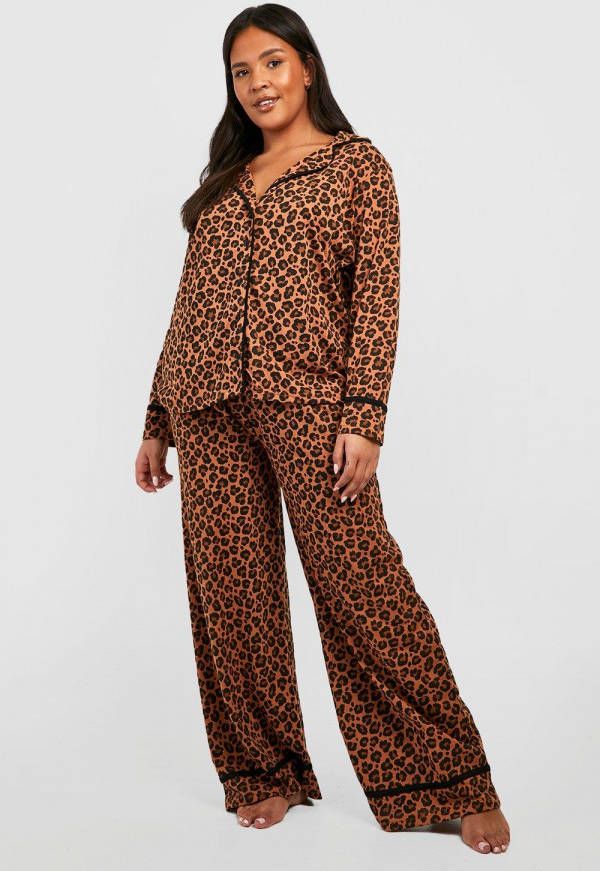 boohoo Plus Jersey Luipaardprint Pyjama Set Met Lange Mouwen En Knopen, Brown