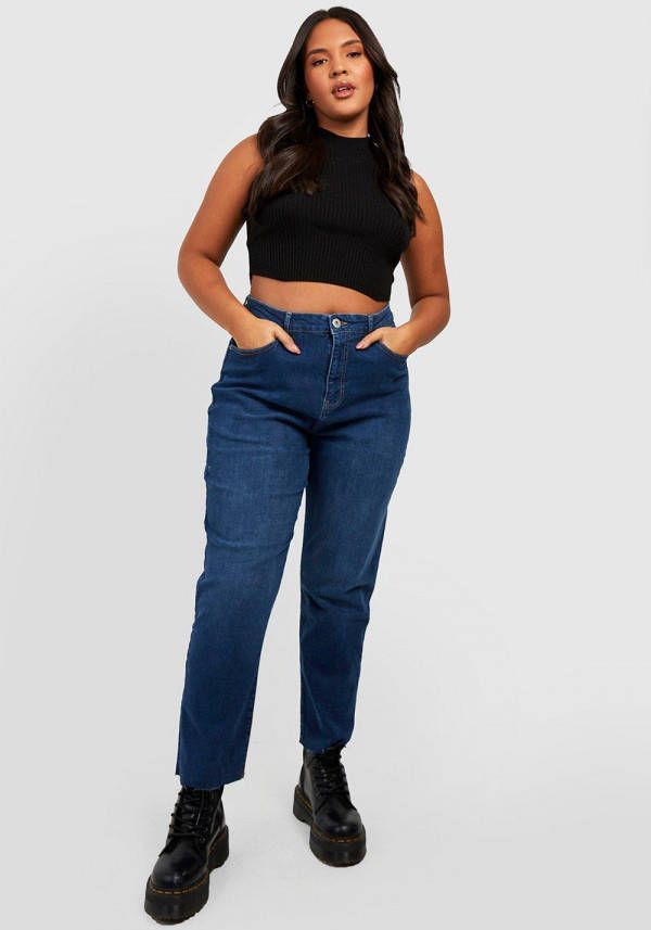 boohoo Plus Korte Mom Jeans Met Onbewerkte Zoom, Mid Blue