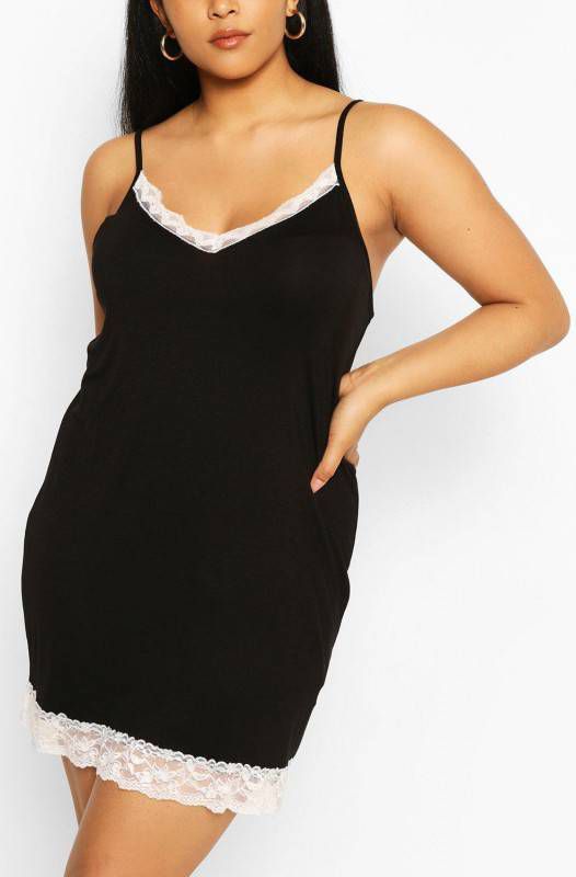 boohoo Plus Slaapjurkje Met Kanten Zoom, Black