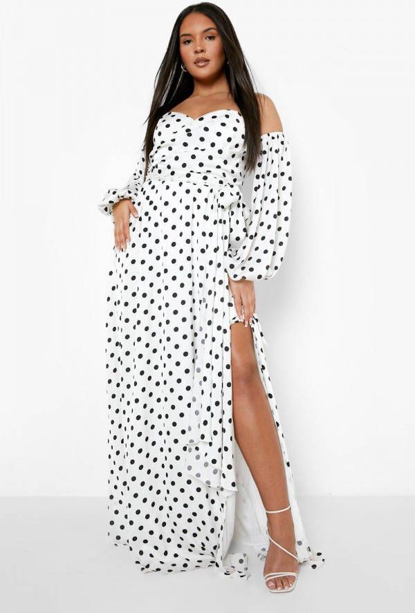boohoo Plus Maxi Jurk Met Stippen En Open Schouders, White