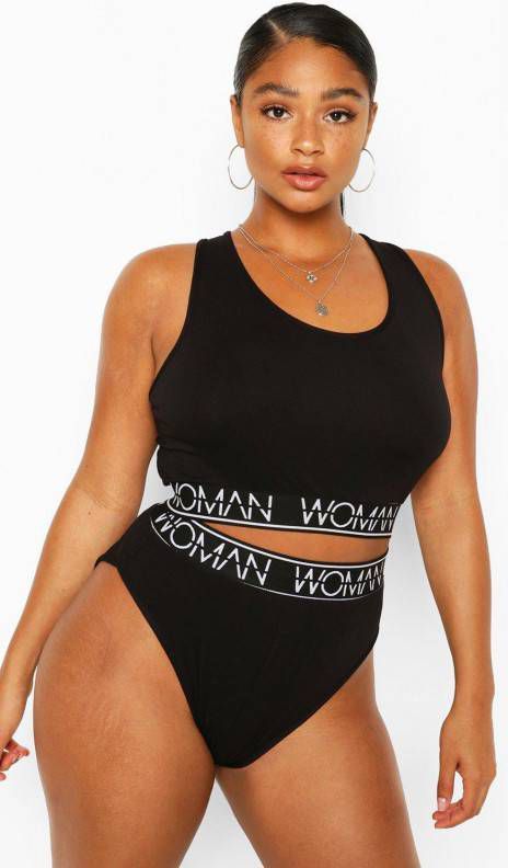 boohoo Plus 'Woman' Beha En Slipje Set, Zwart