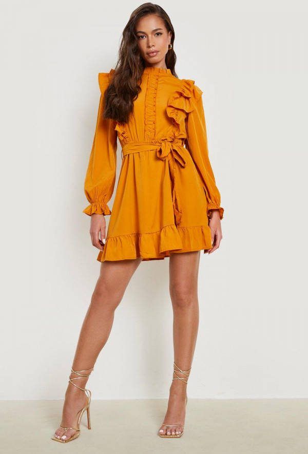 boohoo Skater Jurk Met Ruches En Hoge Hals, Mustard