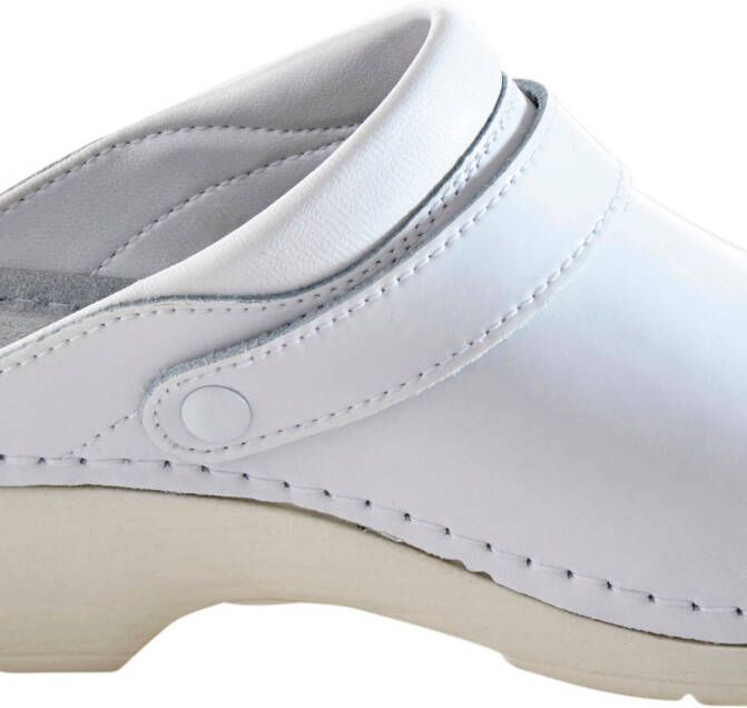 Muil in wit van Dr. Feet