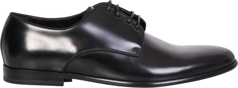Veter up derby schoenen van Dolce, Gabbana. Elegant en stijlvol ontwerp, ze tonen de meest verfijnde kant van het merk , Zwart, Heren