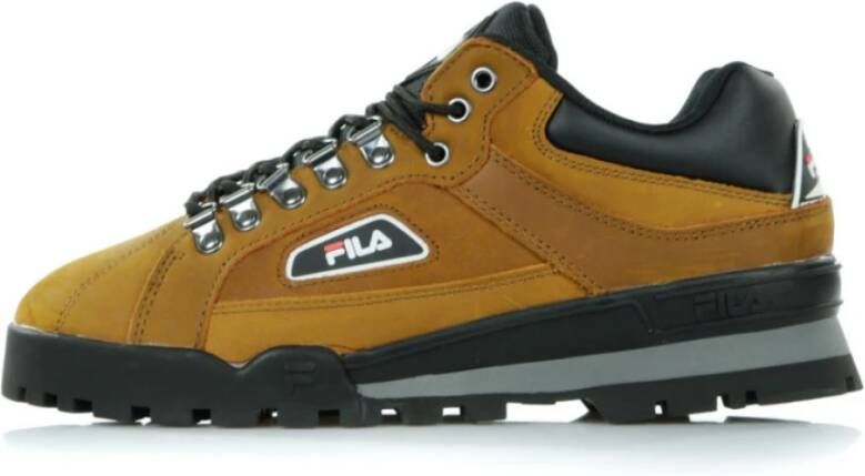 bruine fila schoenen