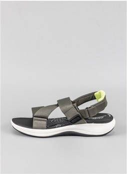 sandals clarks